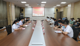 安顺市人民医院组织召开住院医师规范化培训并轨制研究生师生座谈会