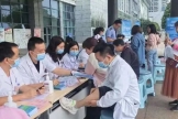 安顺市人民医院开展护肤日、爱发日义诊活动